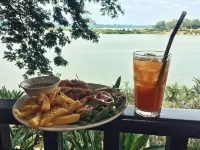 Wopakok Hotel and Restaurant Hotel di Champasack