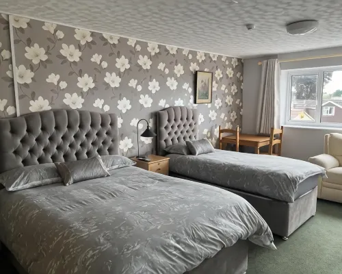 The Lawns Tea Room and B&B Hotels in Sedgemoor