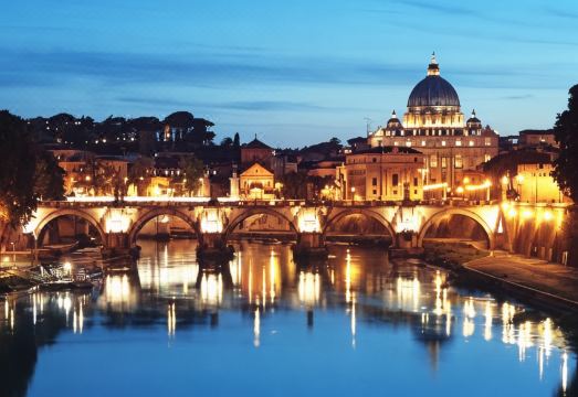 더 스패니시 스위트 피아차 디 스파냐