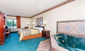 Super 8 by Wyndham Piedmont Greenville Area