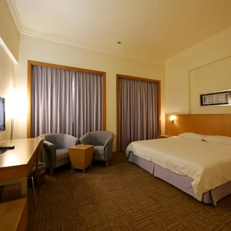 Premier Hotel