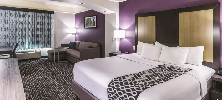 La Quinta Inn & Suites by Wyndham Mission at West McAllen Hotels in Hidalgo County