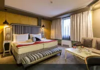 Diplomat Plaza Hotel & Resort โรงแรมใน