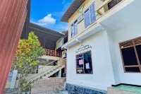 Homestay Baronsari Hotel dekat Teras Kaca Pantai Nguluran