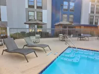 Hampton Inn Seattle-Southcenter - Rooftop Pools