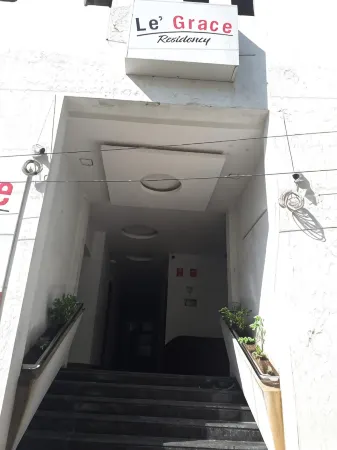 Le Grace SS Colony Отели в г. Терупаранкундрам