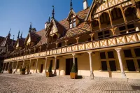 Premiere Classe Beaune Sud Các khách sạn ở Saint-Loup-Geanges