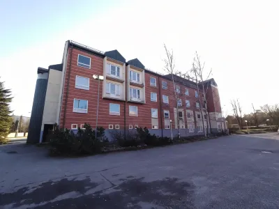 West Side Hotel Hotels near Kupittaan Optiikka