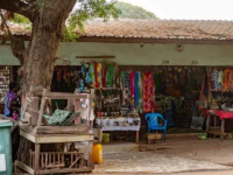 Seaview - Sleeps 3 - Access to Beach - Bakau Hotels in Bakau