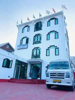 Goroomgo City Pride Srinagar
