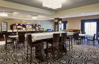 Holiday Inn Express & Suites North Fremont