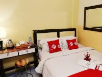 Bakom Inn Syariah Hotels near Puncak Bogor