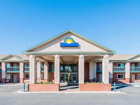 Days Inn by Wyndham Hays