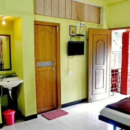 Radhanand Holiday Home Ξενοδοχεία στην πόλη Panhala