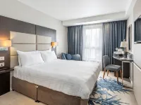 Mercure Edinburgh Haymarket Hotels near Bruntsfield