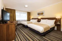 Holiday Inn Stoke on Trent M6 Jct15 Hotels near Garners Garden Centre