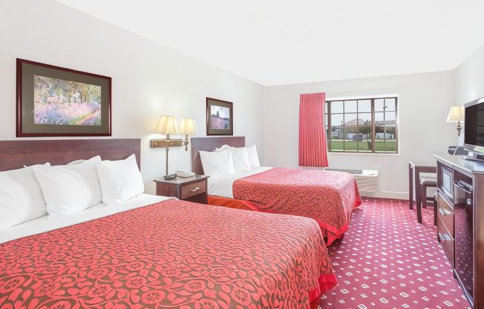 Days Inn by Wyndham Lake Village