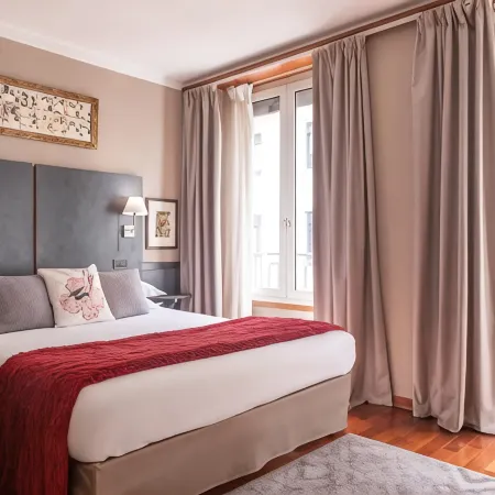 Hotel George Sand Opéra Paris Отели рядом с достопримечательностью «Станция Обер»