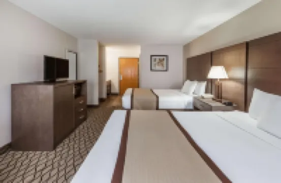 Baymont by Wyndham Auburn Hotels in Auburn