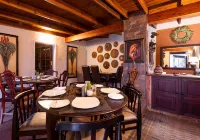 Ama Zulu Guesthouse & Safaris - Breakfast