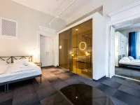 Home Aparthotel Các khách sạn gần Tiếng gầm