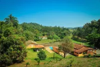 Antiga Fazenda de Café, Casa de 1917, Piscina de Agua Mineral