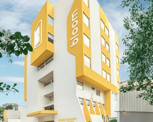 Bloomrooms @ Janpath Hotels near Chanakyapuri