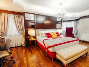 Dedeman Oskemen Tavros Hotel