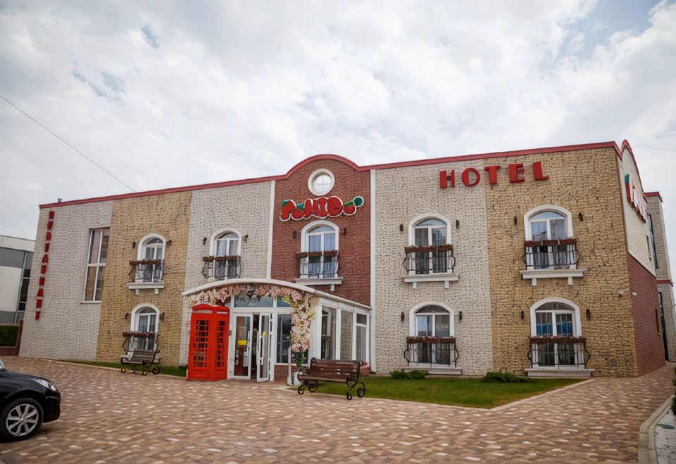 hotel overview picture