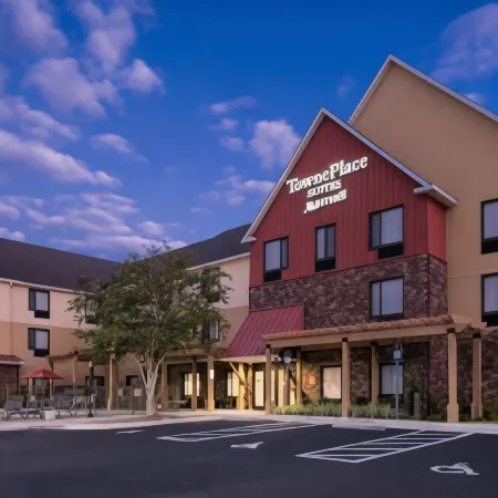 TownePlace Suites by Marriott Panama City Отели рядом с достопримечательностью «Хиленд Парк Спортс»