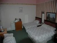 Eglinton Guest House Hotels in 