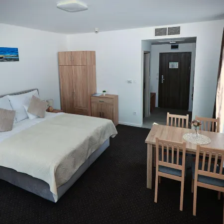 Aquarius Apartments