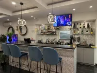 Days Inn by Wyndham Montreal East - bar