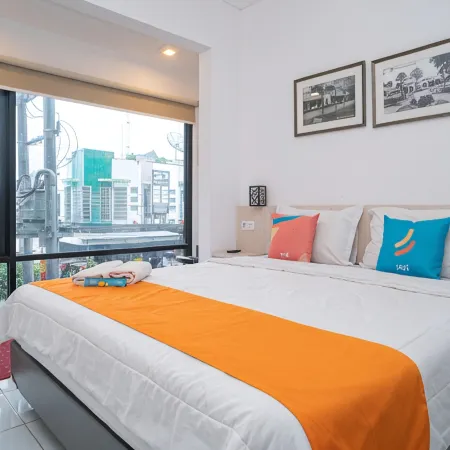 Sans Hotel Fiffa Premiere Malang