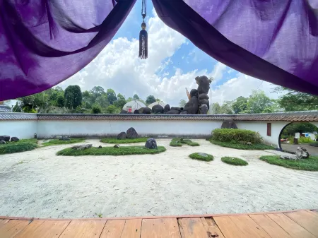 Penginapan Sakura Cottage Отели в г. Lumajang Regency