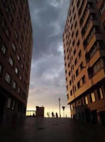 Frontal sea view - spacious studio in AAA location. Dog welcome.