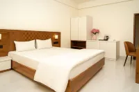 เอเมอรัลด์ เนสต์