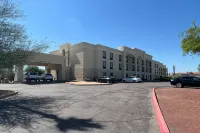 Comfort Inn I-10 West at 51st Ave - Parkering
