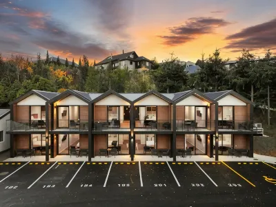 Archway Motels & Chalets Hotels in 