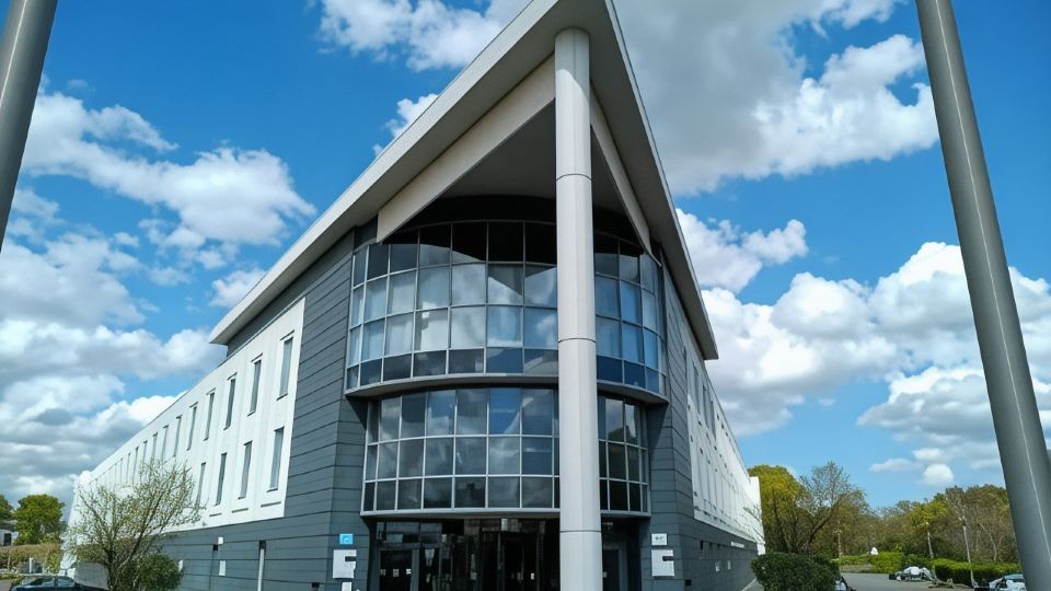 Holiday Inn London Luton North by IHG