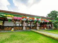Mountain Dew Resort & Cafe Hotels in Sumedang Regency