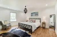 Charming Getaway on the Greenway!