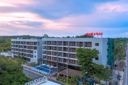 Maikhao Hotel