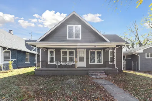 Wichita Getaway • Popcorn • Fast Wi-Fi & free Coffee bar - Bungalows