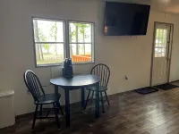 Lakefront Cabin featuring Relaxation & Serenity - Alppimaja