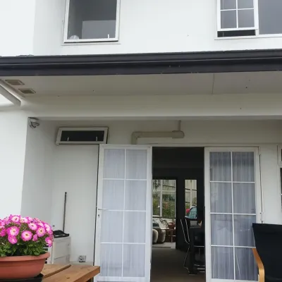 Lush & Co Auckland Bed & Breakfast Hotels near Henderson