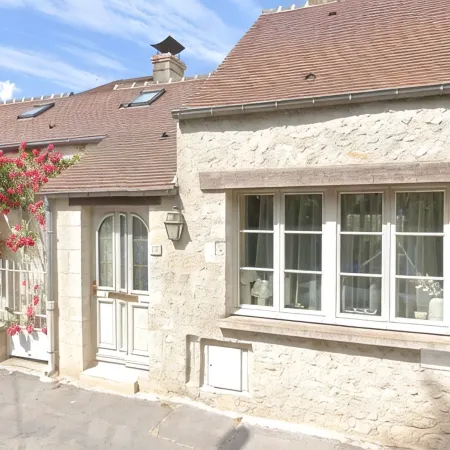Charming and natural house Отели в г. Санлис