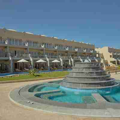 Diamond Beach Hotel Exterior