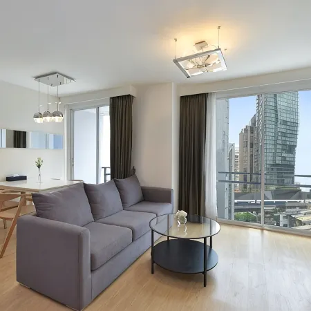 Arize Hotel Sukhumvit Отели рядом с достопримечательностью «Станция BTS Пхром Пхонг»