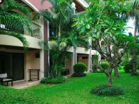 Karon Sea Sands Resort カロン・ナイト・マーケット周辺のホテル